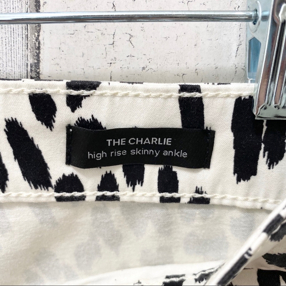 Joe’s Charlie High Rise Skinny Ankle Cheetah Jean - Picture 4 of 10